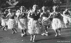 Fotografia de um bloco carnavalesco carioca dos anos 1930.<br><br/>  Palavras-chave: relaes culturais, festa, cultura popular, Rio de Janeiro.