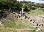 Runas de um Teatro Romano.<br><br/> Palavras-chave: relaes culturais, teatro, Roma Antiga, runas, arqueologia.